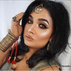 Meet your Posher, Mkup